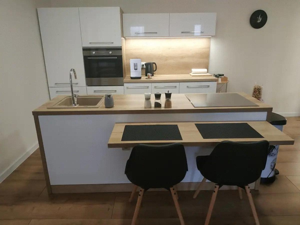 Slnecny Apartmanovy Dom Oslany Dış mekan fotoğraf